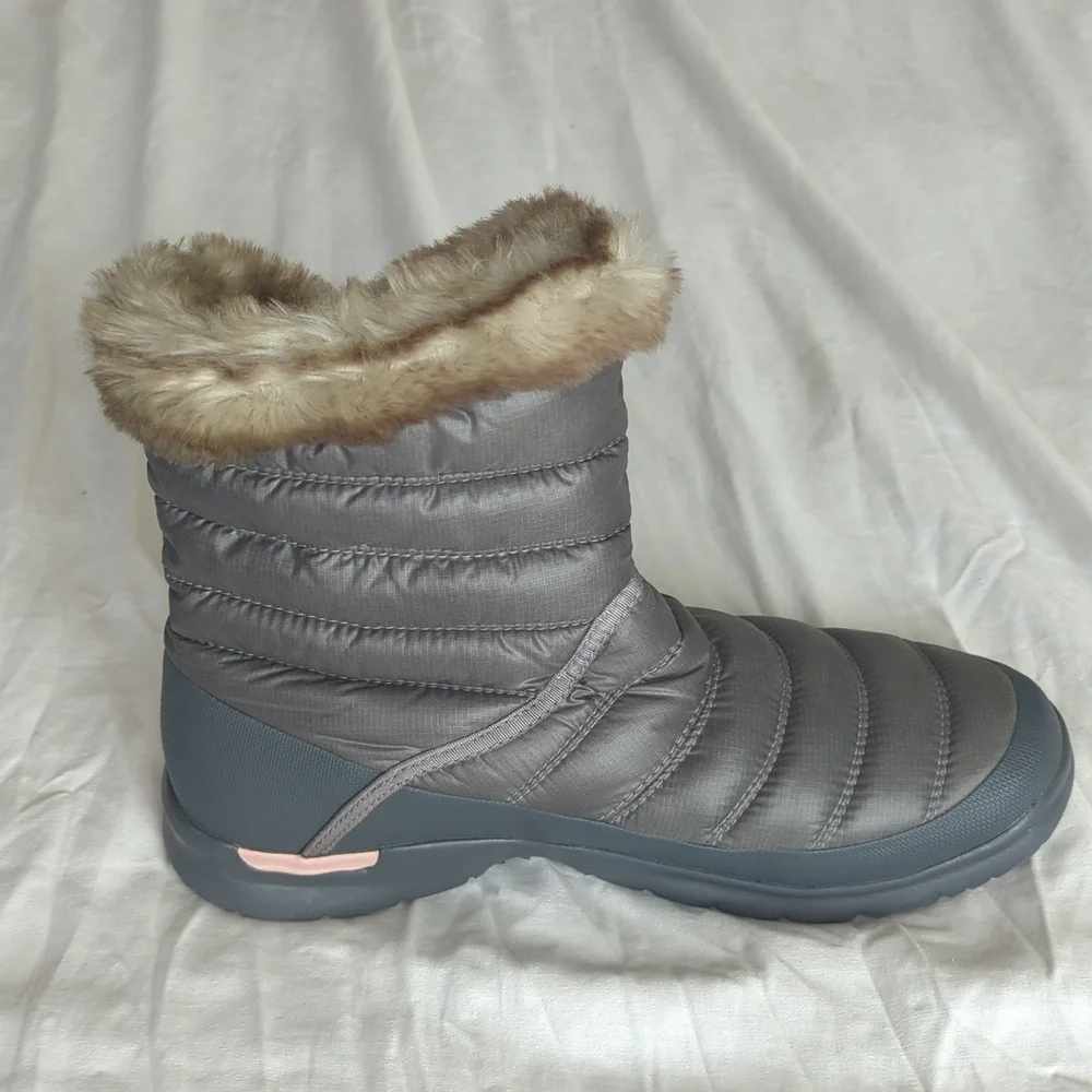 The North Face Women's Thermoball Microbaffle Bootie II - Picture 12 of 12